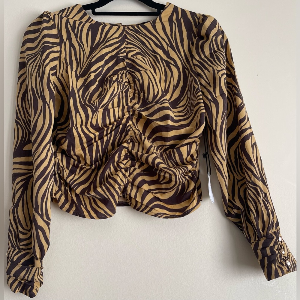 Milk & honey long sleeve 100% polyester New Size S